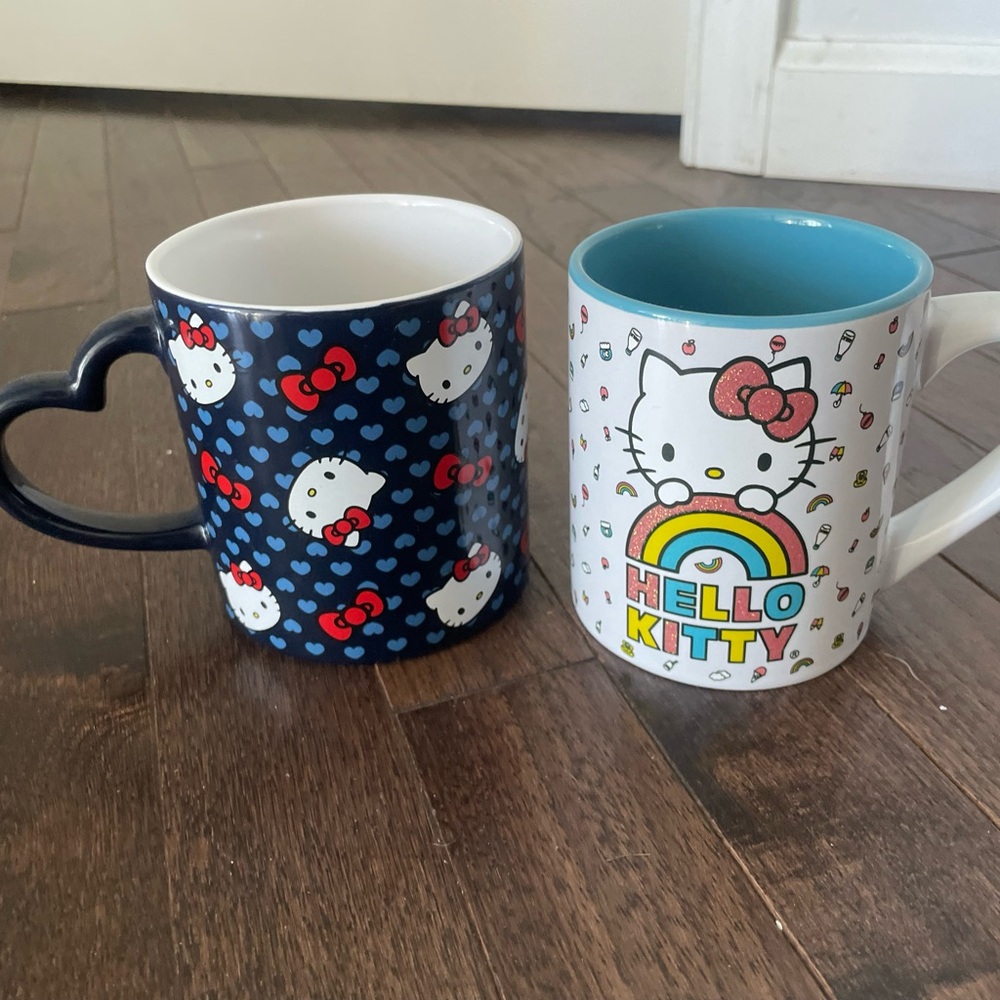 Hello kitty cups